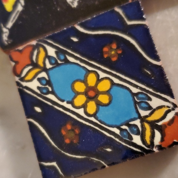 Lot (4) Mexican 2" Talavera tiles Skeleton booze bottle Day Dead Handpainted - Picture 5 of 5
